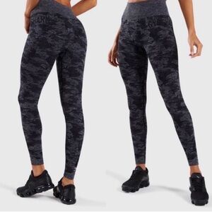 NWT Gymshark Black Camo Seamless Leggings Size S